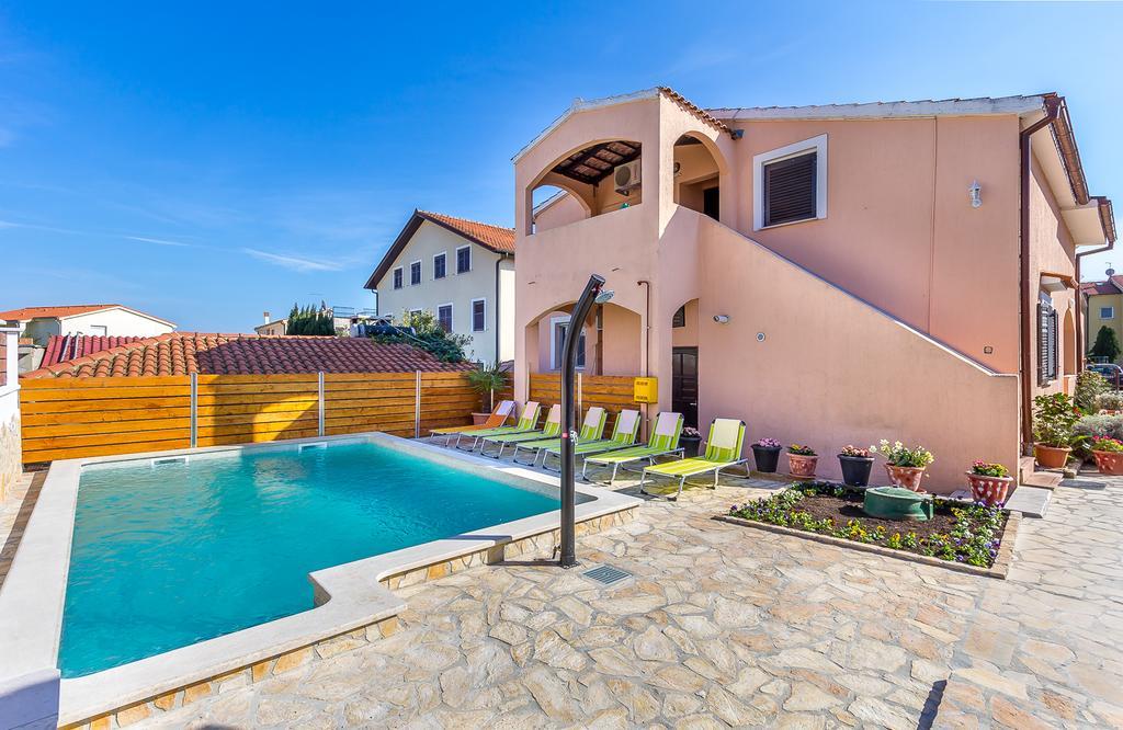 Apartments Bardak Ližnjan 외부 사진