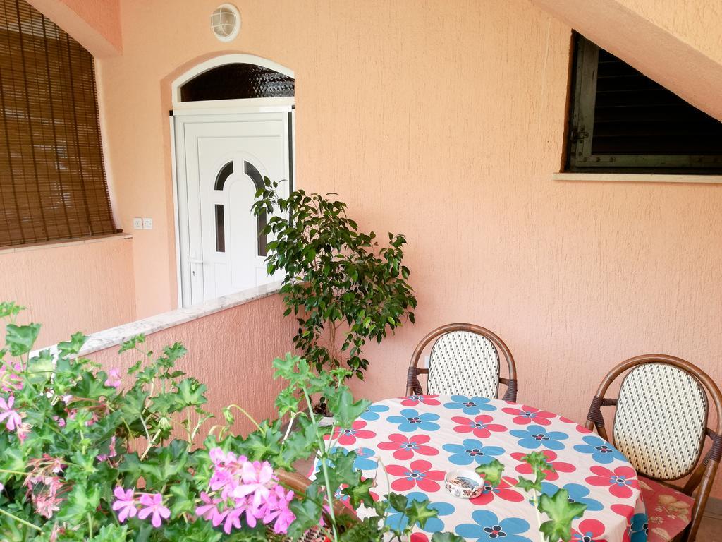 Apartments Bardak Ližnjan 외부 사진