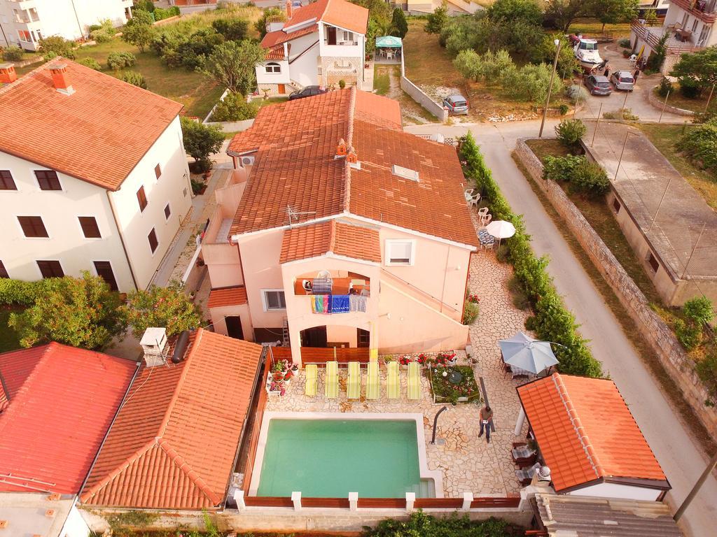 Apartments Bardak Ližnjan 외부 사진